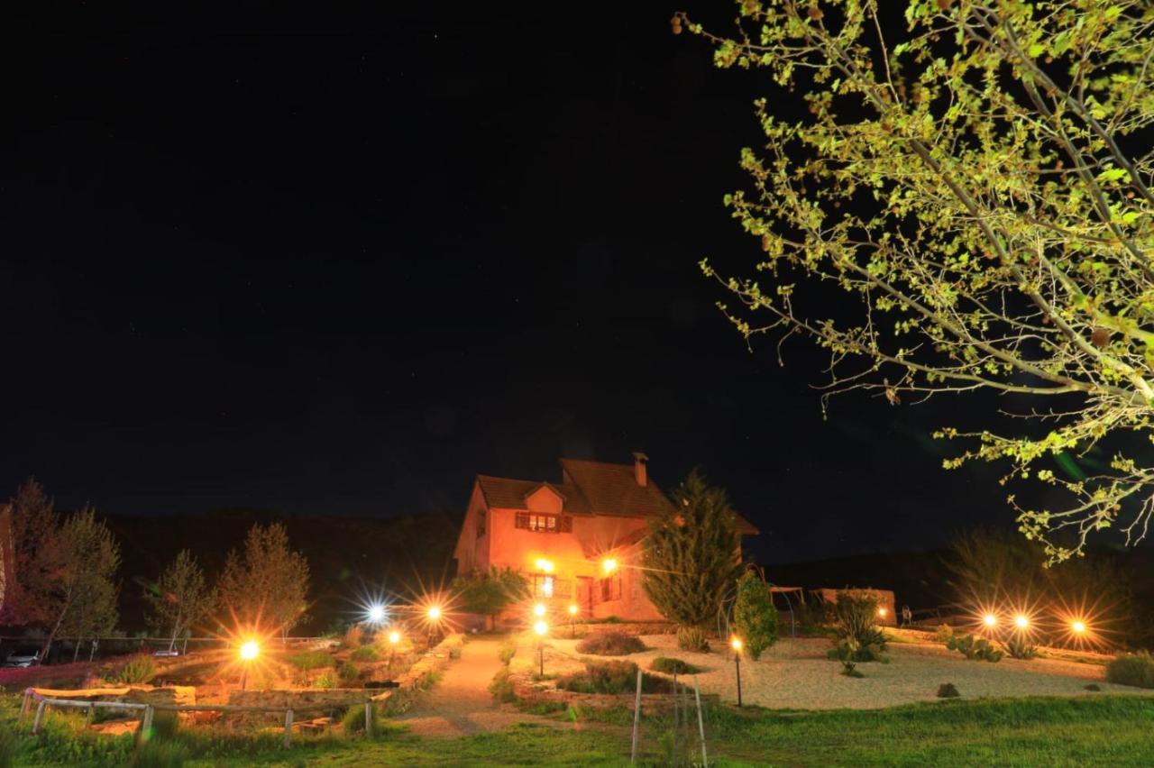 Ferme D’hôte La Vallée Azrou Exterior foto